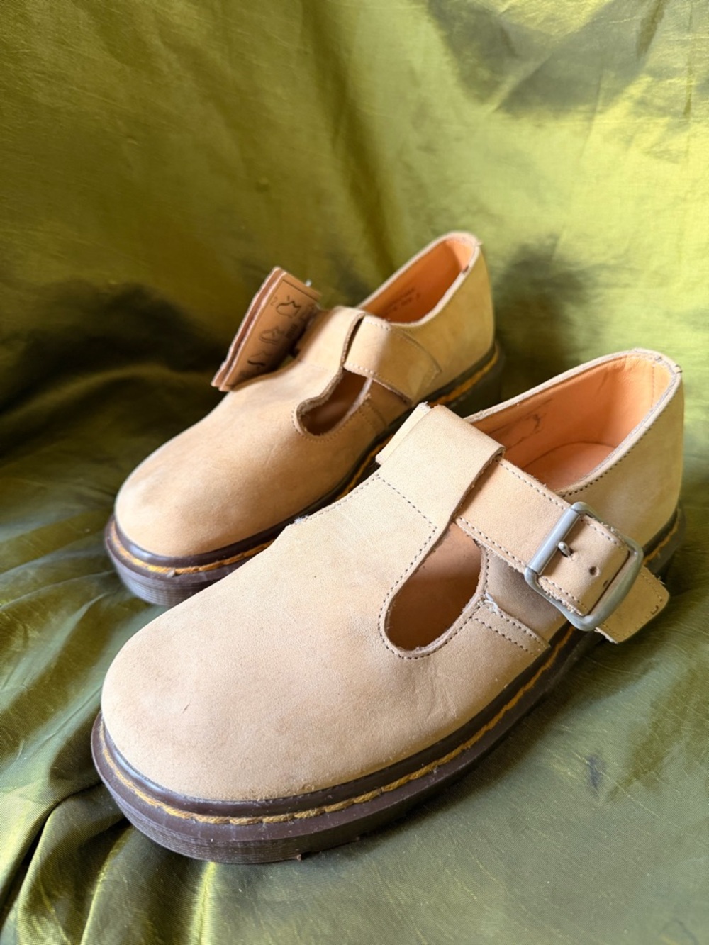 Vintage Mary Jane T Strap Tan Suede Buckle Shoes 80s/90s NWT Deadstock